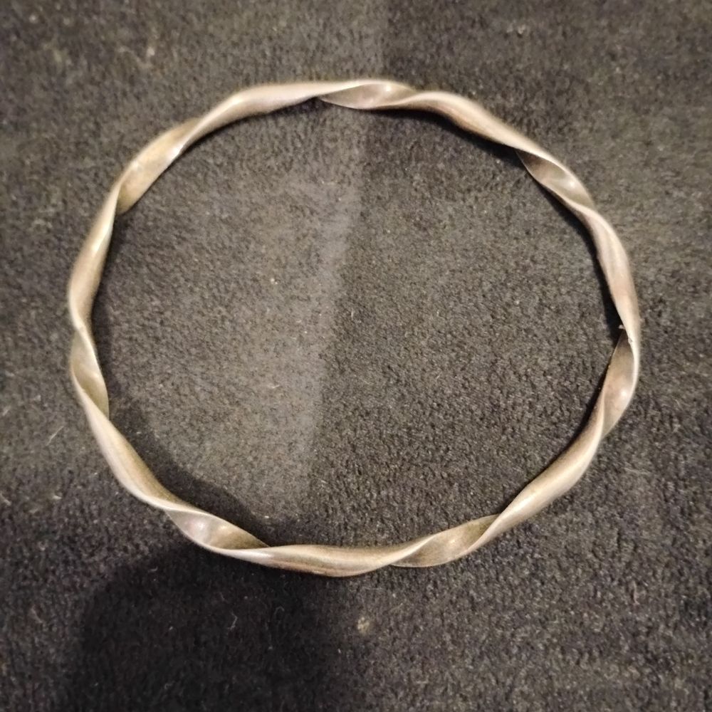Sterling Silver twisted bangle bracelet